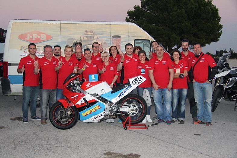 equipo motociclismo
